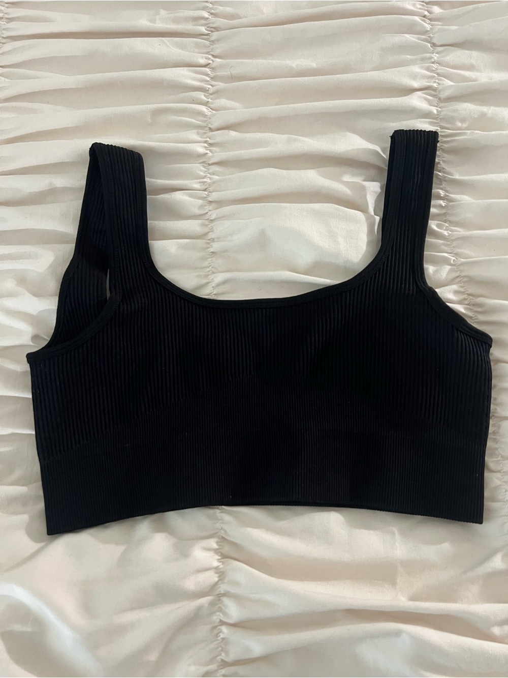 Black Ribbed Scoop Neck Crop sports bra